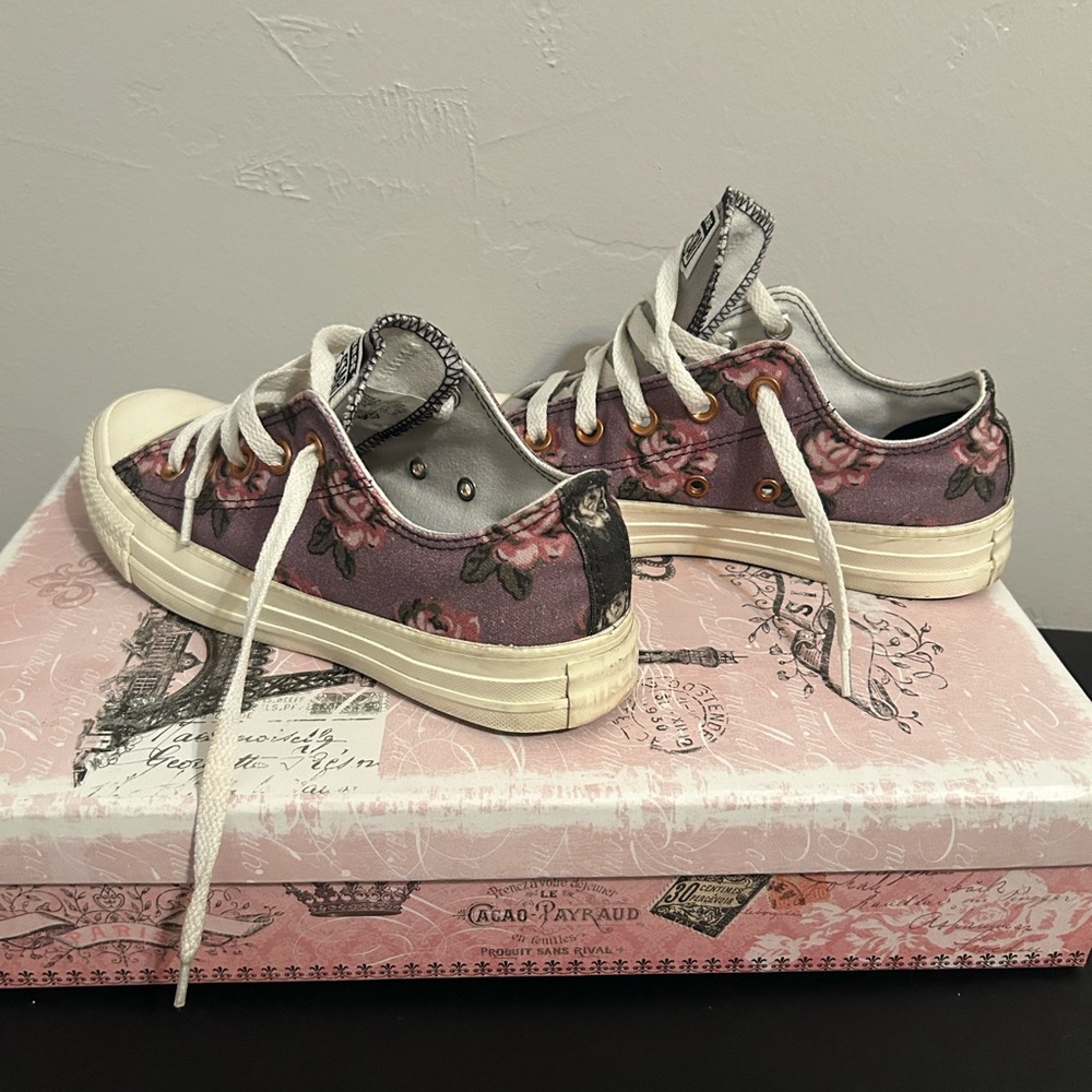 Converse Low Top Sneakers - Cream & Pink Floral - Picture 4 of 6